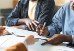 StockImage - signing